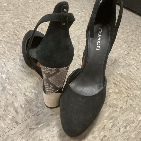 Coach Brand Chrystie Patchwork Leather Platform Heels, Black/Natural, 6M, NIB - Picture 4 of 4